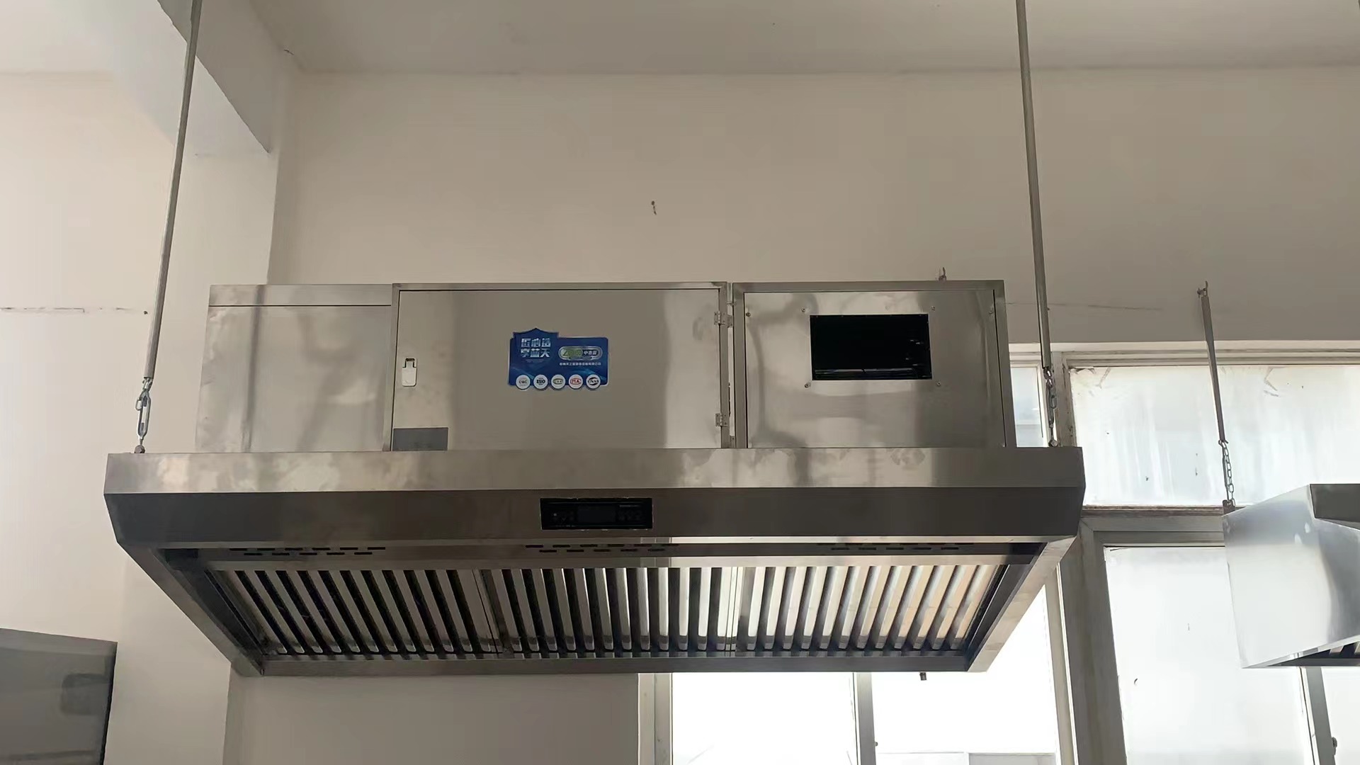 油煙凈化一體機是否適合所有的廚房環境？